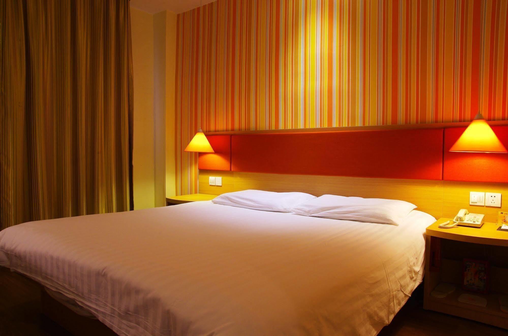 جياشينغ Home Inn المظهر الخارجي الصورة